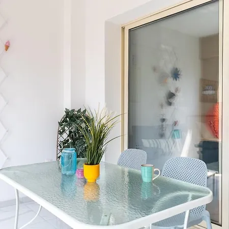 Sunny Side W Terrace In