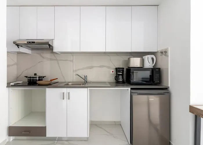 Sunny Side W Terrace In * Larnaka